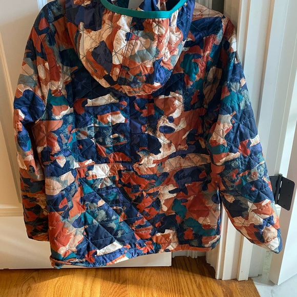 L.L. Bean Women’s Colorful Camo Puffer Jacket - Picture 3 of 3